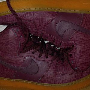 Women’s Air Force 1 Hi SE maroon Size 10